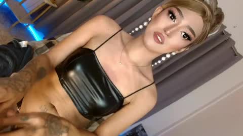 kathryn online show from April 13, 10:25 pm