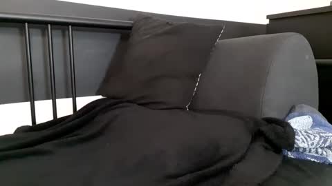 apollobest77 online show from April 4, 6:37 pm