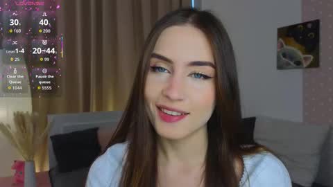 Vicki online show from November 21, 9:18 am