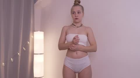  REYNA  my friend   online show from February 28, 3:15 pm