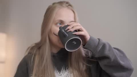  REYNA  my friend   online show from September 16, 2:31 pm