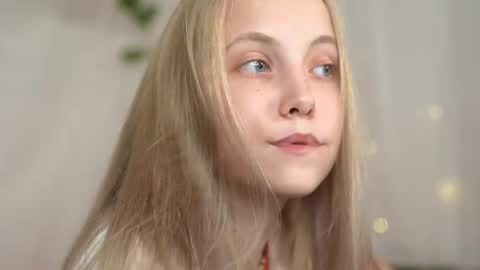  REYNA  my friend   online show from September 19, 5:05 pm