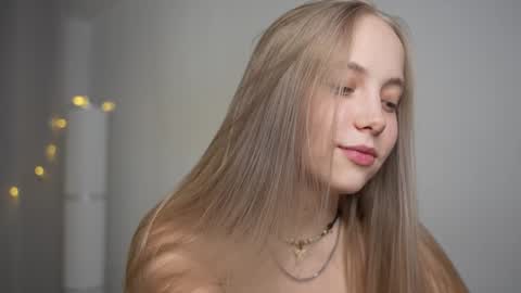  REYNA  my friend   online show from January 16, 2:30 pm