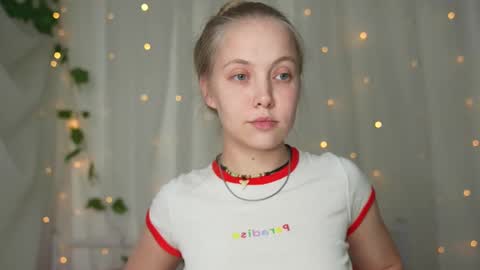  REYNA  my friend   online show from February 14, 2:44 pm