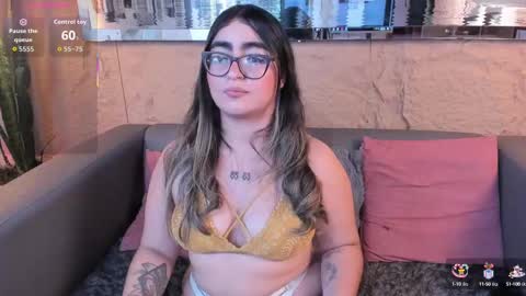 apprilfoxx online show from September 30, 6:07 pm