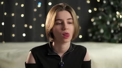 Meghan online show from January 17, 12:25 pm