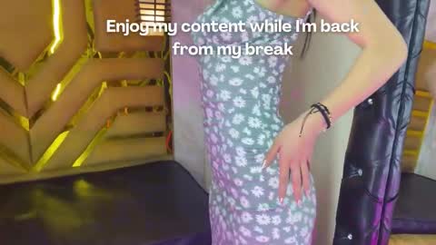   online show from February 3, 12:09 pm