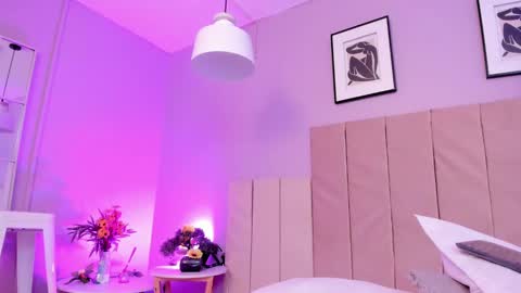 April online show from March 1, 3:05 pm