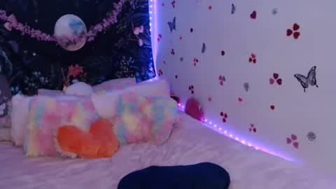 Snapshot of april_l6 chatting on September 13, 12:57 am april_l6 online show from September 13, 12:57 am