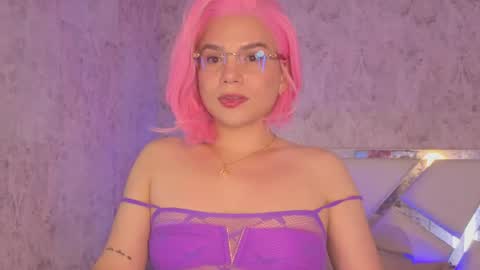 Isabella online show from May 15, 12:52 am
