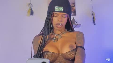 Snapshot of aprillebony chatting on October 9, 10:37 pm APRIL online show from October 9, 10:37 pm