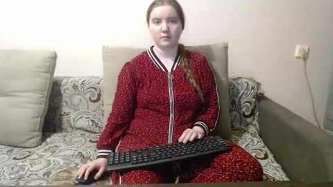 Josefin online show from March 29, 11:01 am