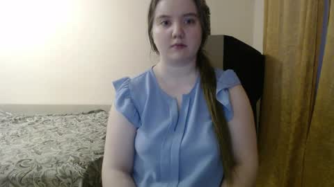 Josefin online show from April 24, 1:57 pm
