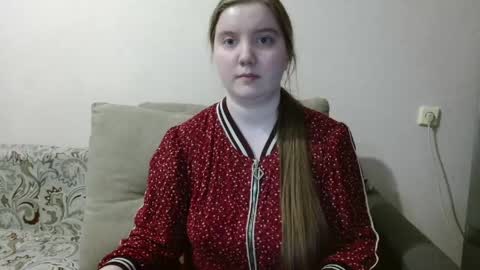 Josefin online show from May 20, 1:06 pm