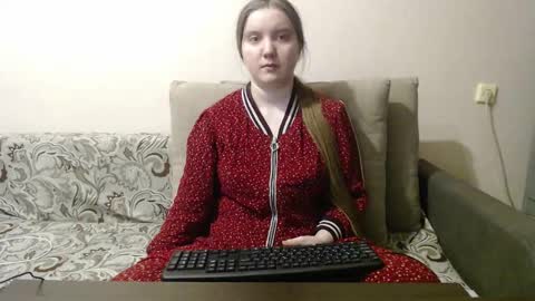 Josefin online show from March 18, 1:39 pm