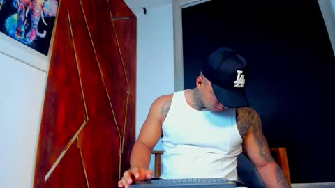 AquilesElpapi online show from November 16, 10:45 pm