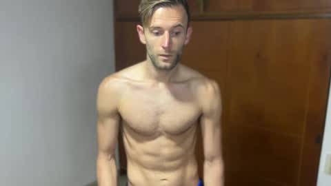 Snapshot of aquilesmade chatting on December 3, 2:55 pm Aquilesmade online show from December 3, 2:55 pm