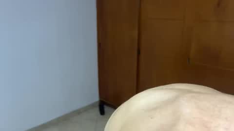 Snapshot of aquilesmade chatting on December 14, 4:19 pm Aquilesmade online show from December 14, 4:19 pm