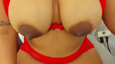 Snapshot of arabela_dream25 chatting on February 14, 10:25 pm ARABELA online show from February 14, 10:25 pm