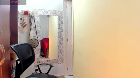 Nadia Cyel online show from December 18, 10:49 pm