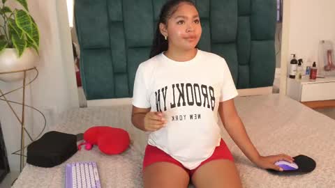   online show from May 22, 7:26 am