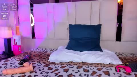 Aria Jones online show from March 26, 10:37 pm