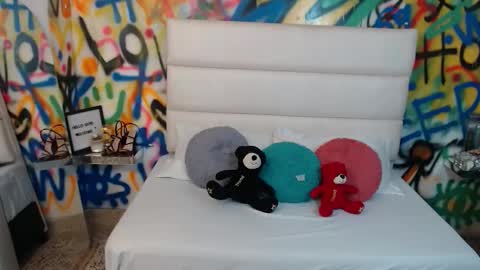 aria online show from January 16, 10:46 am