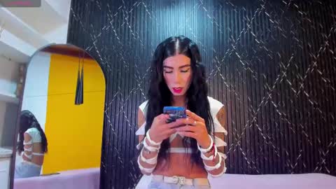 Snapshot of aria_millers_ chatting on October 4, 12:03 pm Aria Millers online show from October 4, 12:03 pm