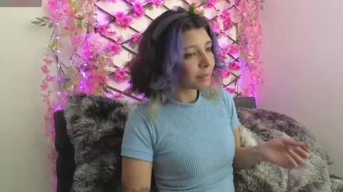 aria_silk online show from May 22, 10:38 pm