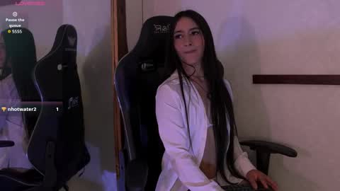 Ariana online show from May 5, 8:36 pm