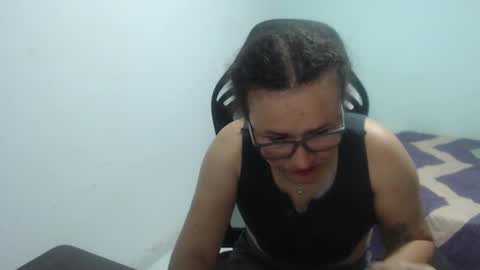 ...Ariana... online show from March 13, 6:22 pm