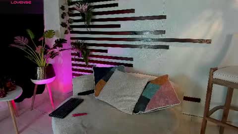 -  -. .- Ariadna -. .-  - online show from July 16, 2:09 pm