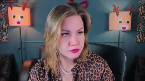 ariaeven online show from December 23, 9:59 am