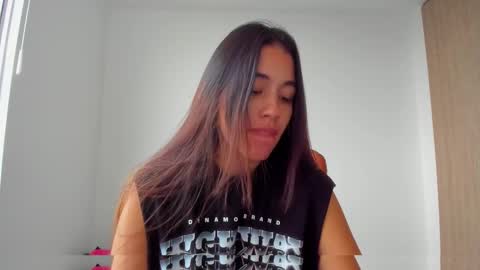 Aria Montgomery online show from October 26, 10:31 pm