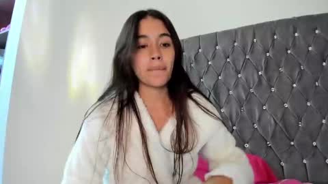 Aria Montgomery online show from January 14, 4:57 am