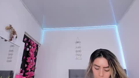 Ariana online show from March 19, 9:53 pm