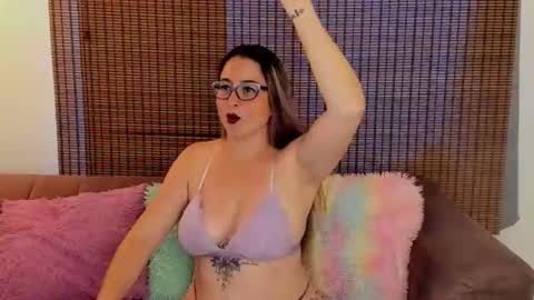 Ariana Cruz online show from April 6, 12:28 pm