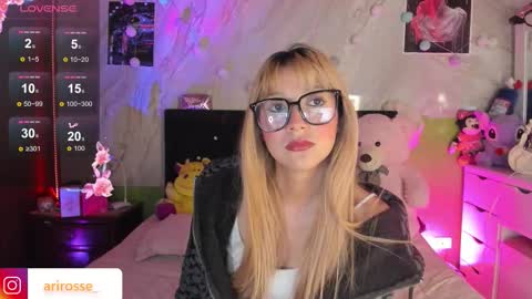 Ariana  online show from October 30, 9:43 am