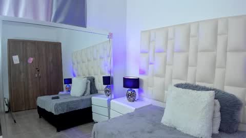 Snapshot of ariana_rouse_ chatting on September 26, 8:28 pm ariana online show from September 26, 8:28 pm