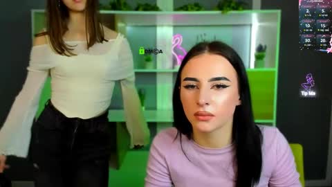 arianaa_cat online show from April 10, 6:56 pm