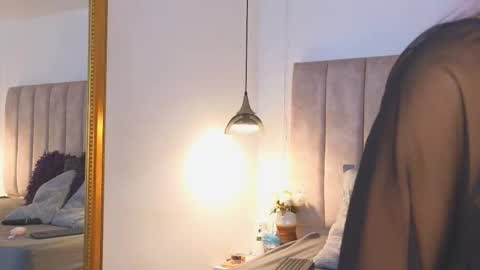 Snapshot of arianaa_miller_ chatting on September 9, 8:09 pm Ariana online show from September 9, 8:09 pm