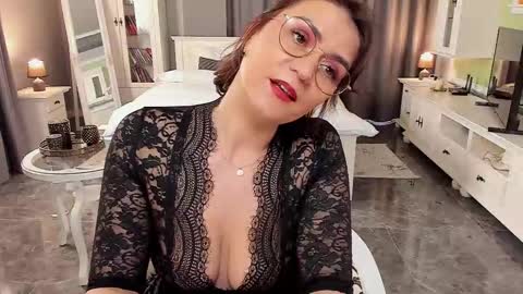 Ana online show from March 13, 2:53 pm