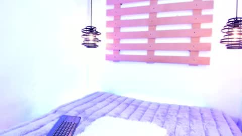 Ari  online show from September 14, 12:50 pm