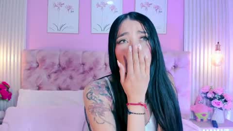 arianawest_ online show from May 13, 4:05 pm