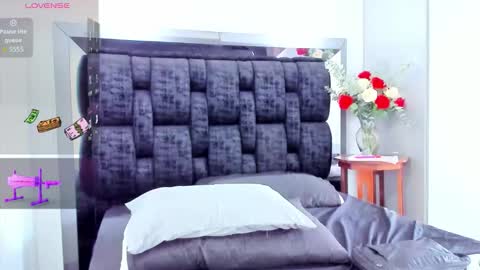 ---Arianna--- online show from November 2, 5:02 pm