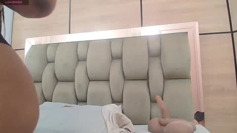 Snapshot of arianna_pearl chatting on January 23, 12:19 pm arianna pearl online show from January 23, 12:19 pm