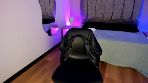 arianna_roxe_ online show from July 5, 4:19 am