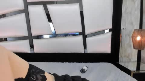 Snapshot of ariannarussell1 chatting on March 10, 2:05 pm ariannarussell1 online show from March 10, 2:05 pm