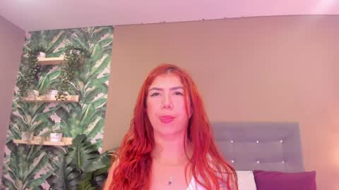 ariarusso_ online show from May 10, 2:45 pm