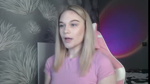 ariavelvets online show from June 1, 1:56 pm